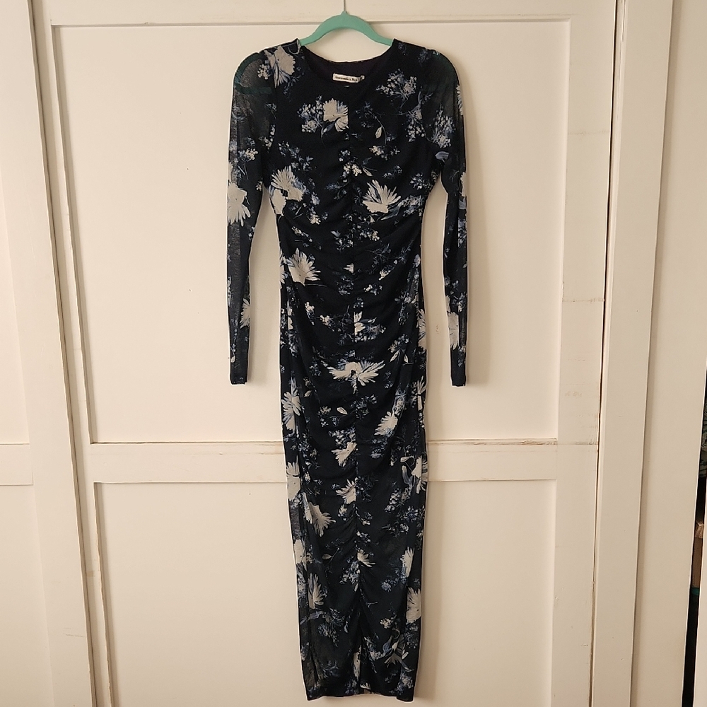 Abercrombie & Fitch Floral Long Sleeve Dress - Navy and White